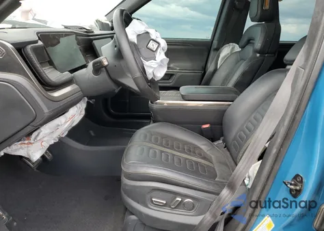 2023 Rivian R1S Launch Edition z USA, uszkodzony, nr VIN 7PDSGABL5PN003676